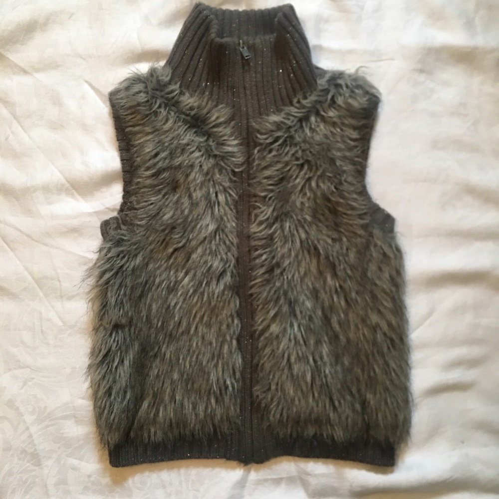 🆕💜Super Cute Girls Furry Justice Sweater Vest💜